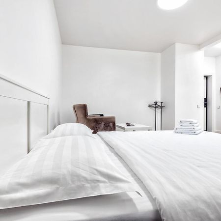 Raisson Aparthotel G84 Хан Шатыр อัสตานา ภายนอก รูปภาพ