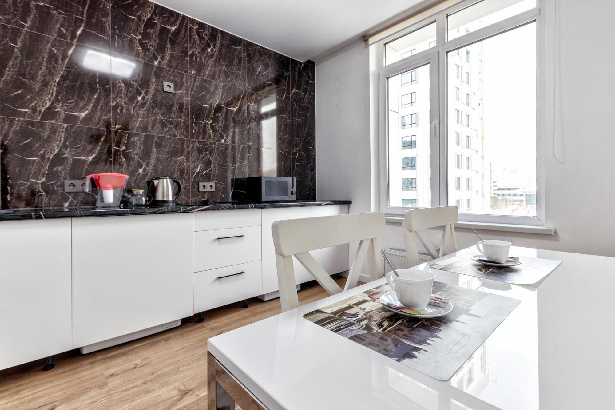 Raisson Aparthotel G84 Хан Шатыр อัสตานา ภายนอก รูปภาพ