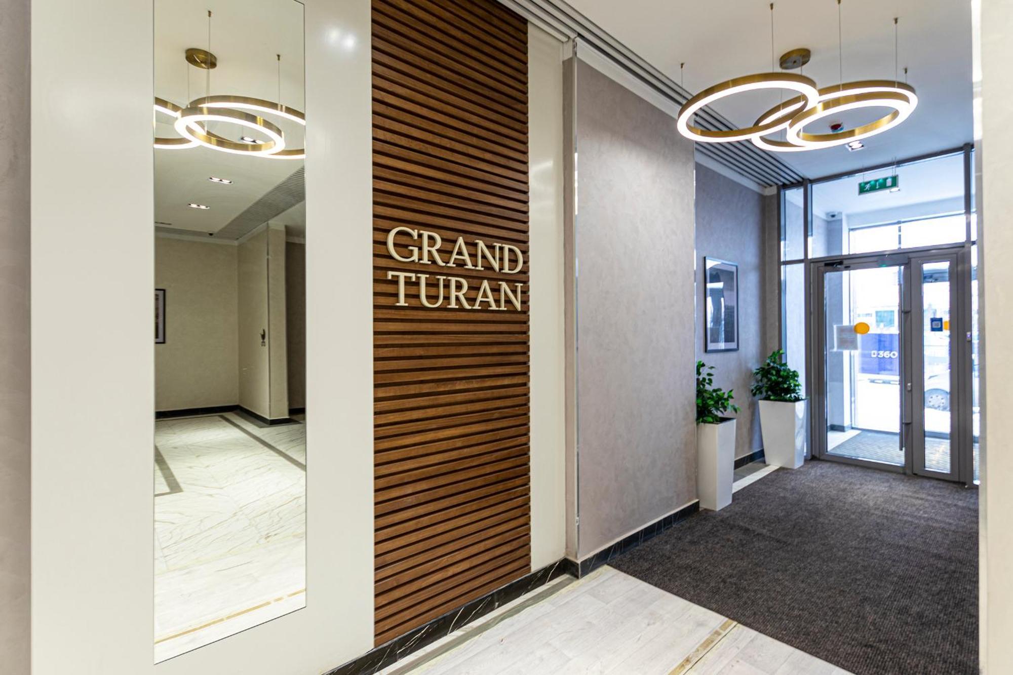 Raisson Aparthotel G84 Хан Шатыр อัสตานา ภายนอก รูปภาพ