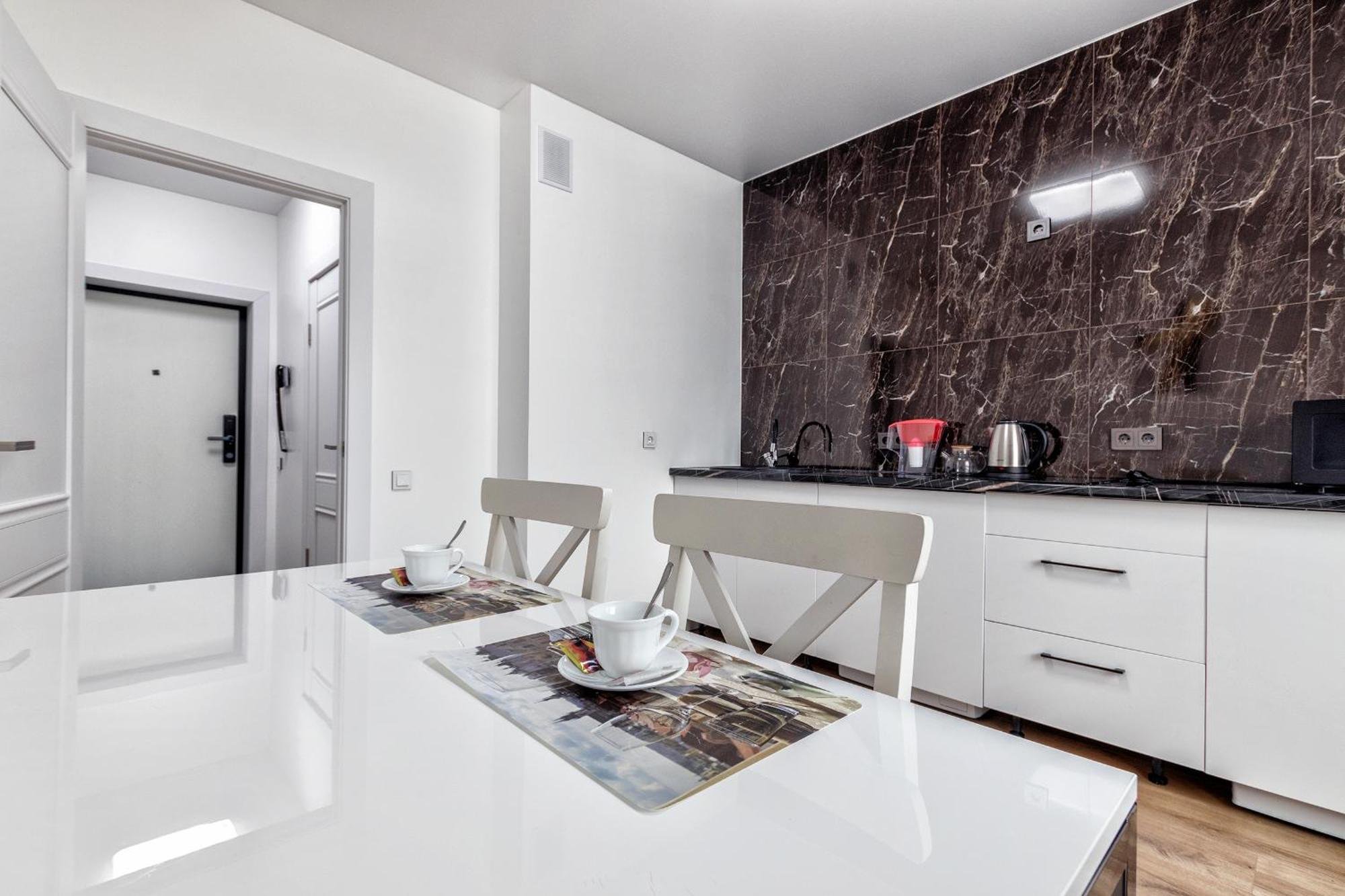 Raisson Aparthotel G84 Хан Шатыр อัสตานา ภายนอก รูปภาพ